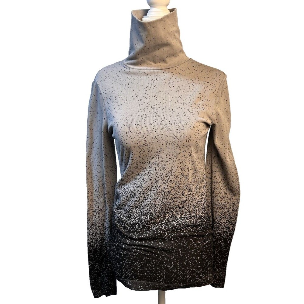 Athleta Flurry Blizzard Turtleneck Top Gray Black Ombre Ribbed Thermal Size S